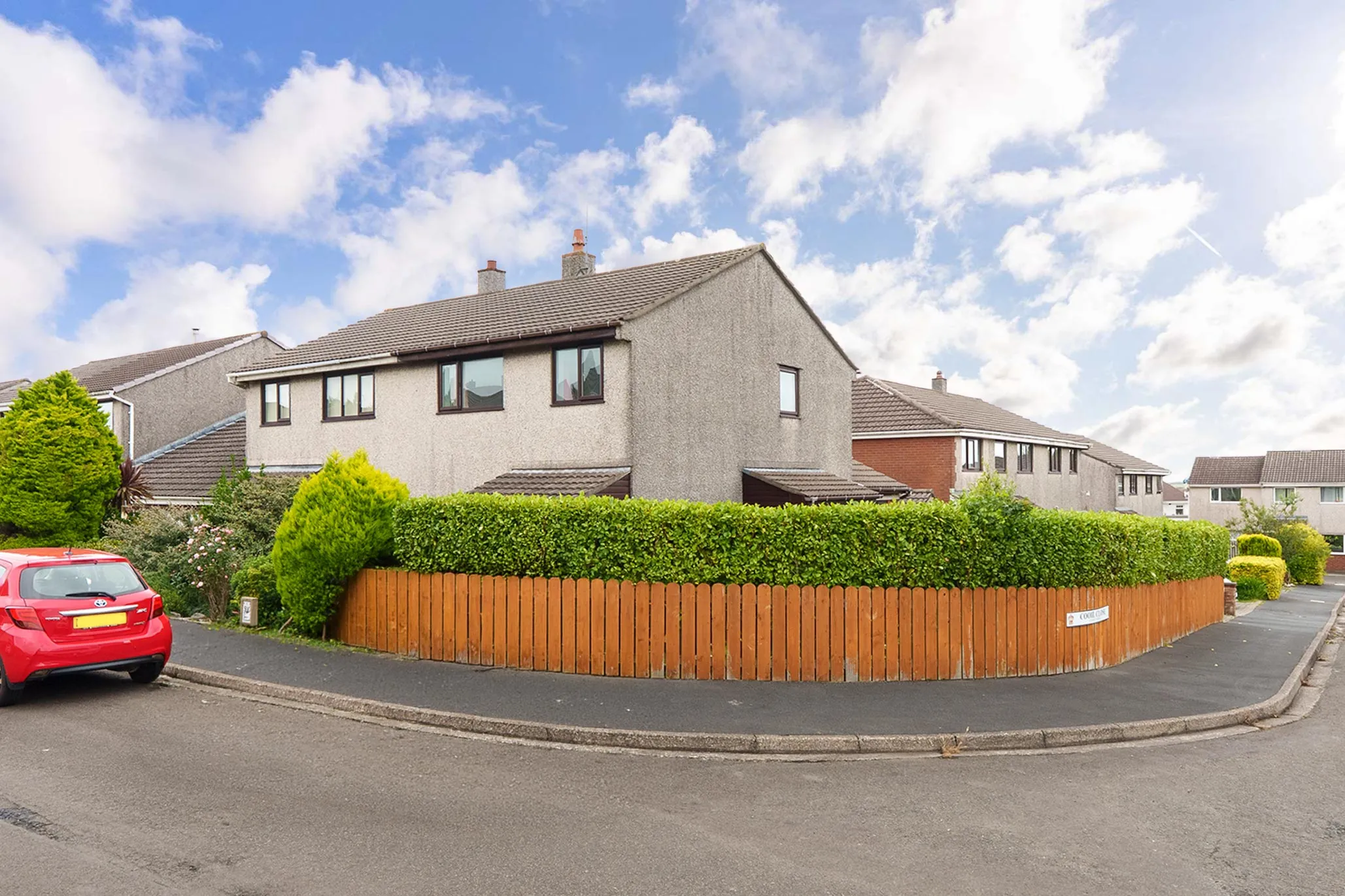 11 Cooil Drive, Douglas. — Photo 2 of 5