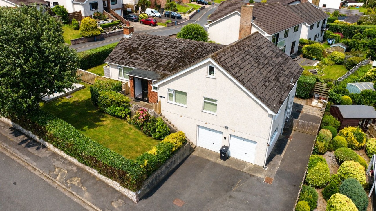 69, Cronk Liauyr, Douglas, IM2 5LX. — Photo 1 of 24
