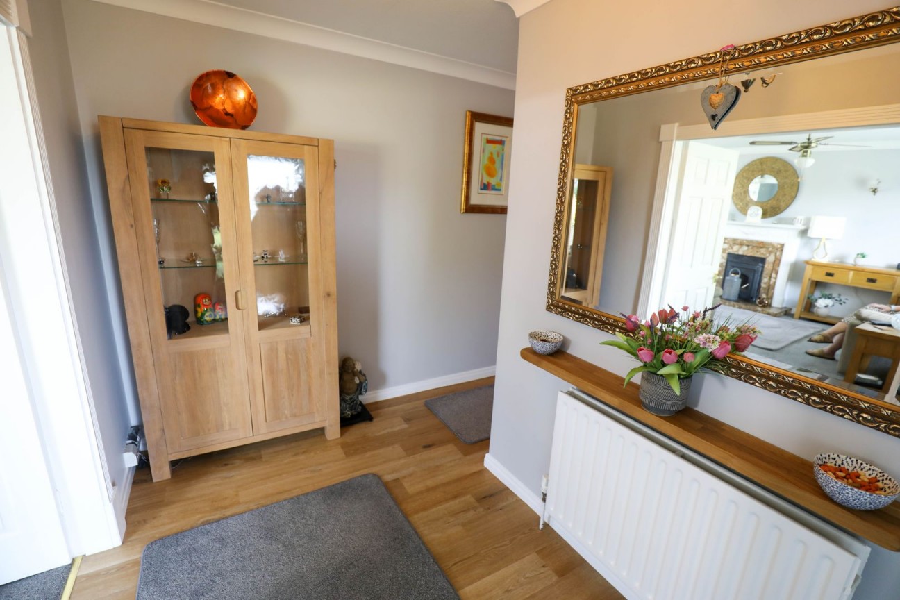 69, Cronk Liauyr, Douglas, IM2 5LX. — Photo 3 of 24
