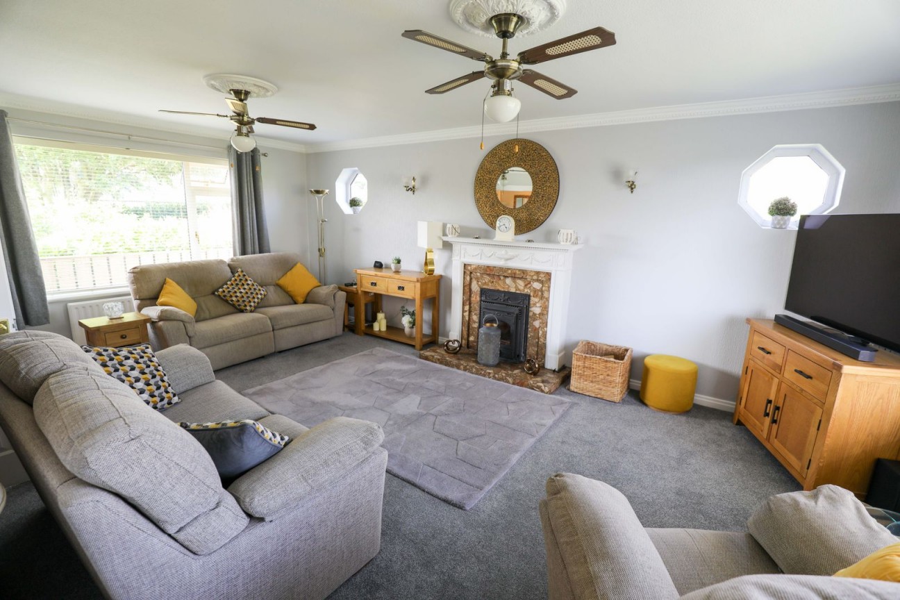 69, Cronk Liauyr, Douglas, IM2 5LX. — Photo 5 of 24