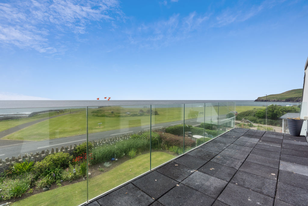 Carrick Bay House, Clifton Road, Port St Mary IM9 5EL. — Photo 5 of 48