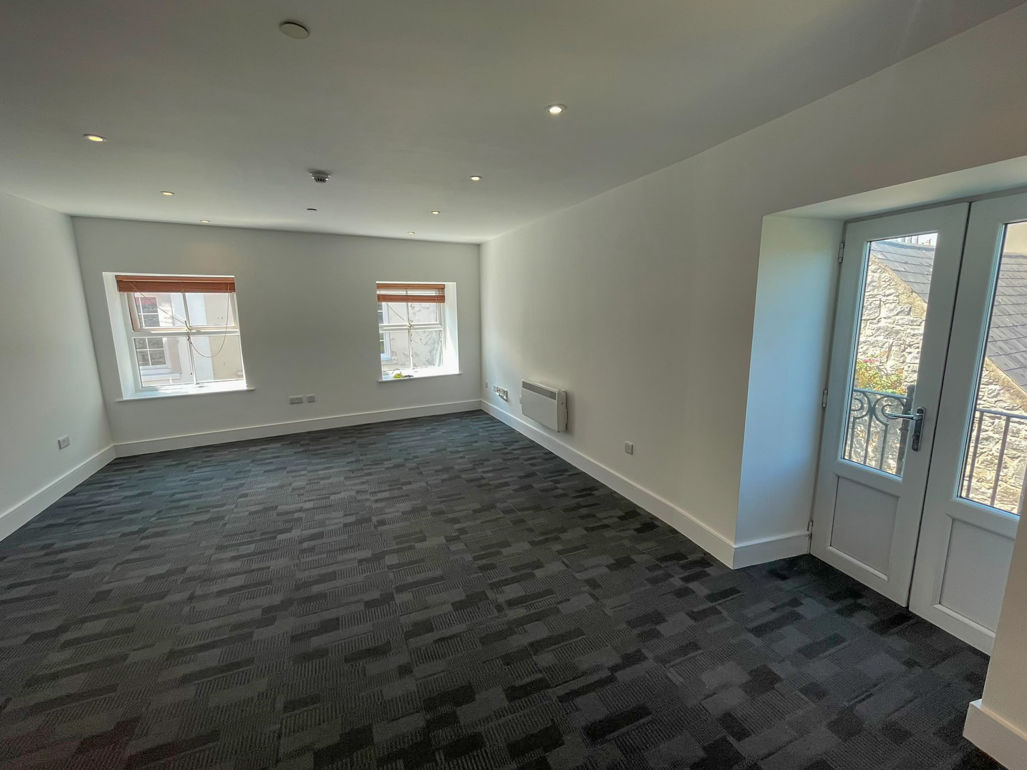 Apartment 19, The Courtyard, Castletown. — Photo 2 of 10