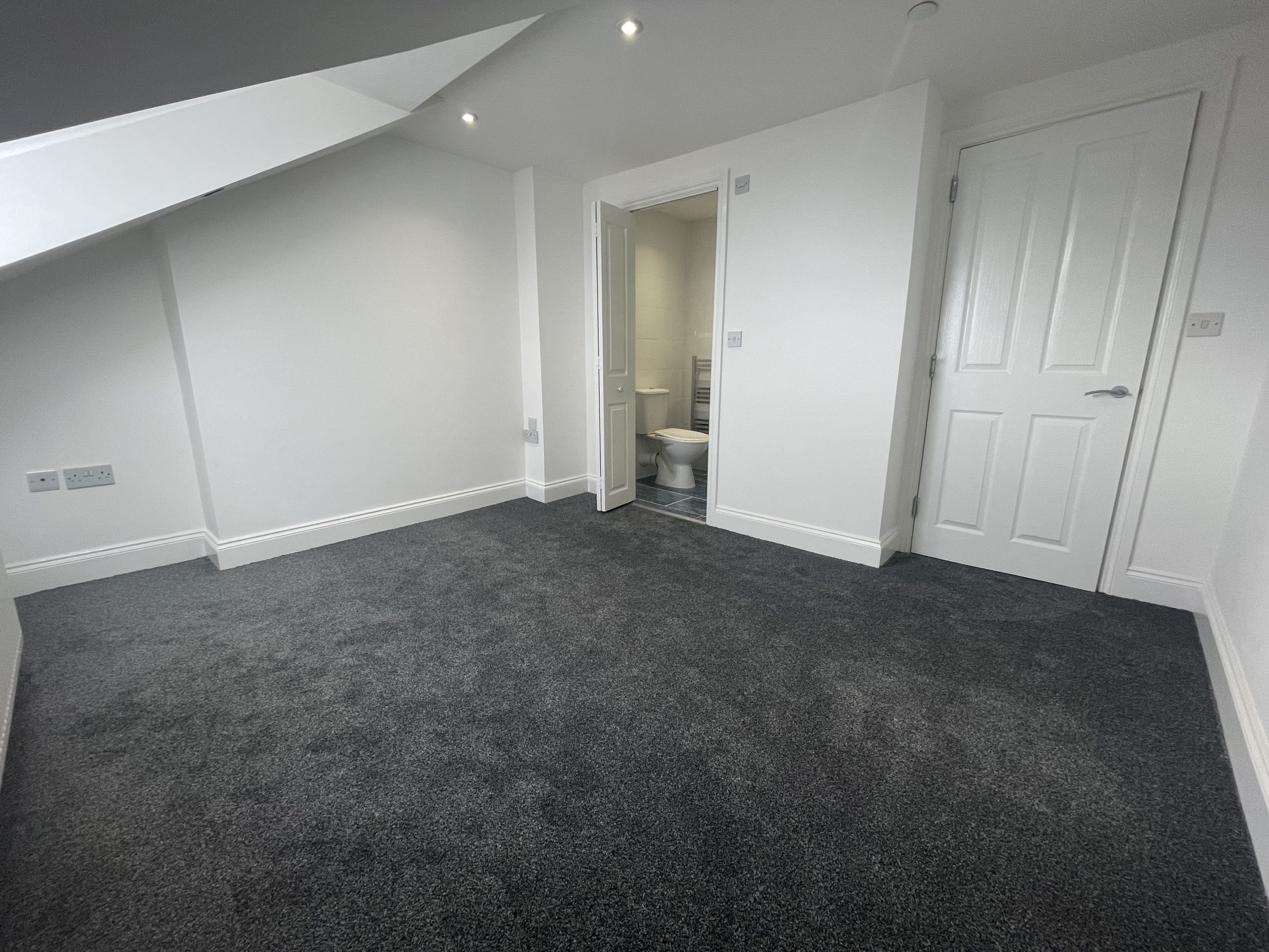 102 Bucks Road, Douglas, Isle of Man, IM1 3AQ. — Photo 5 of 8