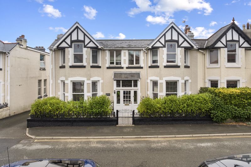 Perth House, 27 Falkland Drive, Onchan IM3 1EG. — Photo 1 of 25