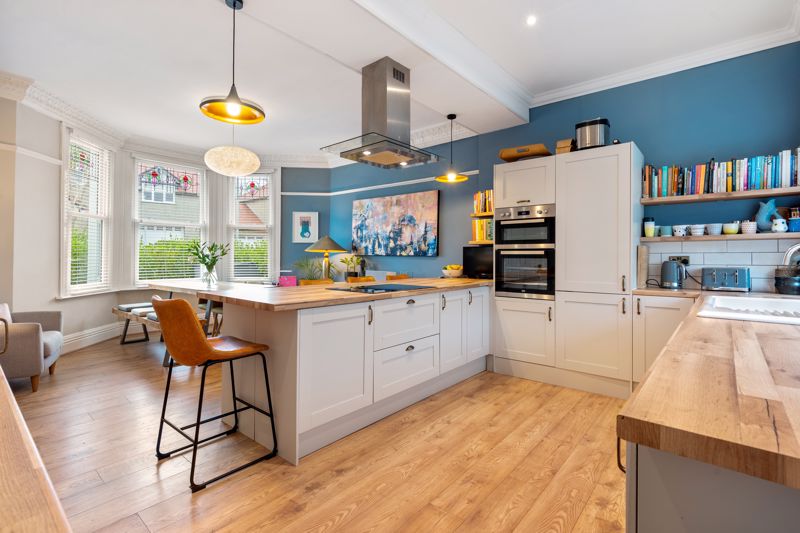 Perth House, 27 Falkland Drive, Onchan IM3 1EG. — Photo 5 of 25