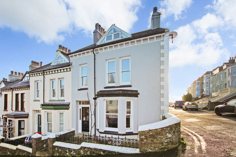 17 Victoria Road, Port St Mary IM9 5AF. — Photo 1 of 18