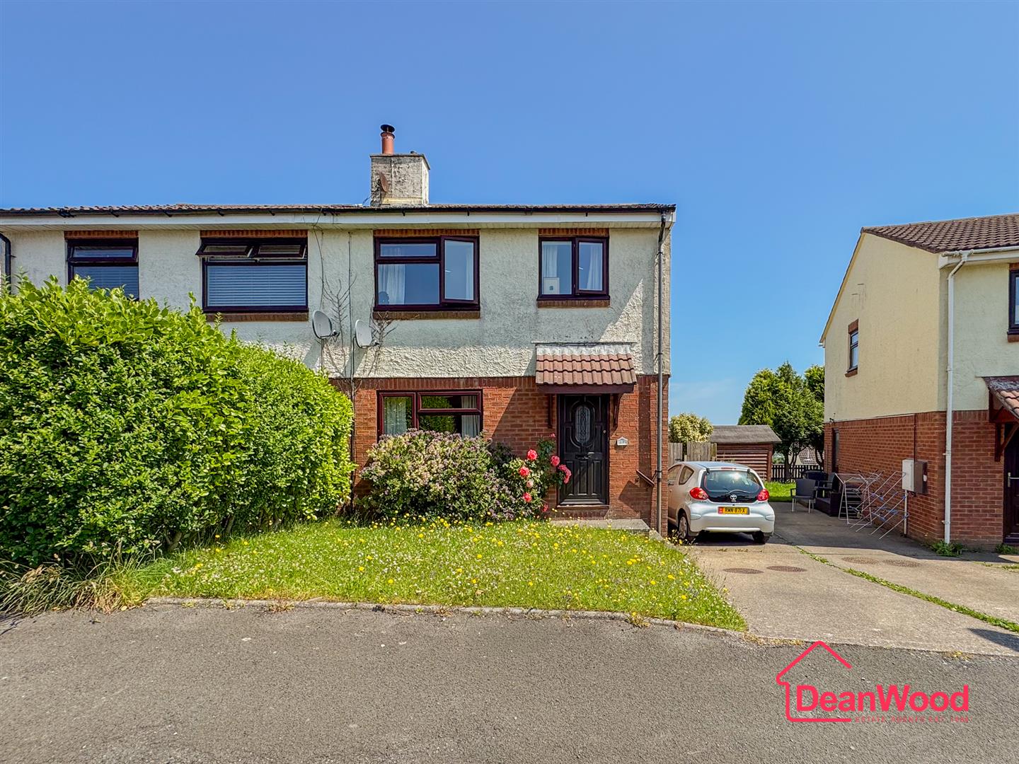 18 Close Cowley, Douglas, Isle Of Man. — Photo 1 of 19