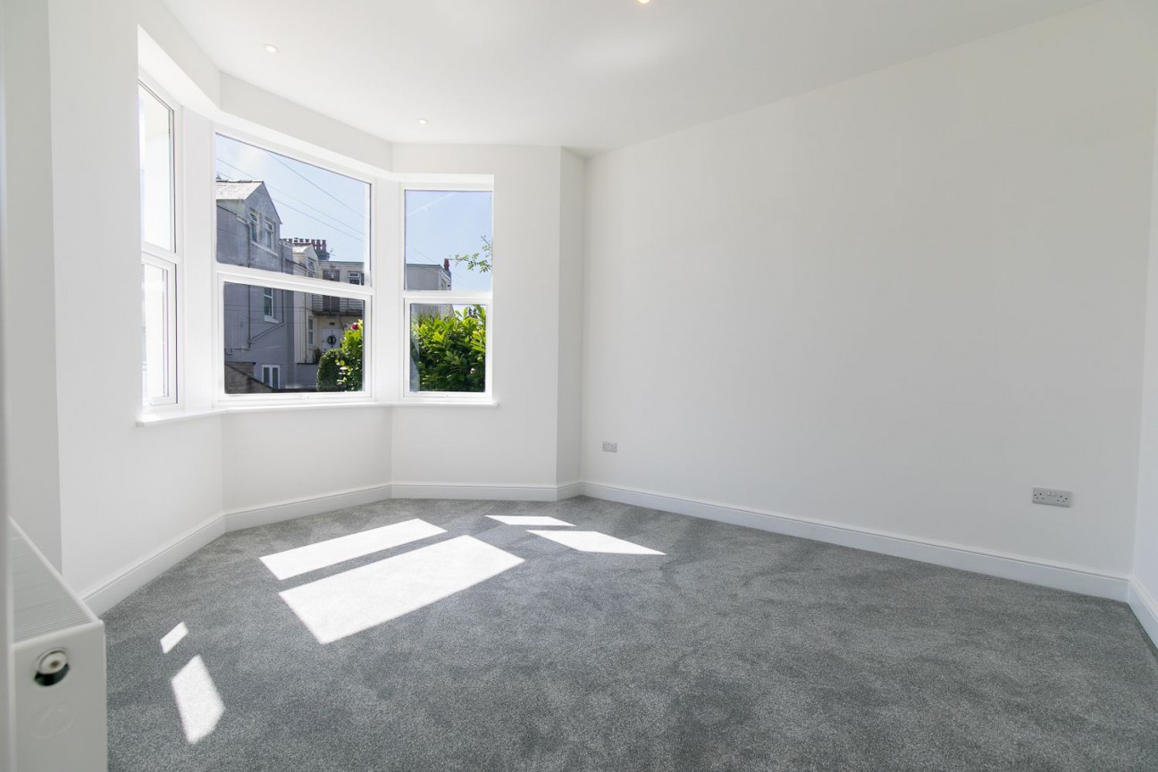 33, Palatine Road, Douglas, Isle of Man, IM2 3BQ. — Photo 4 of 27