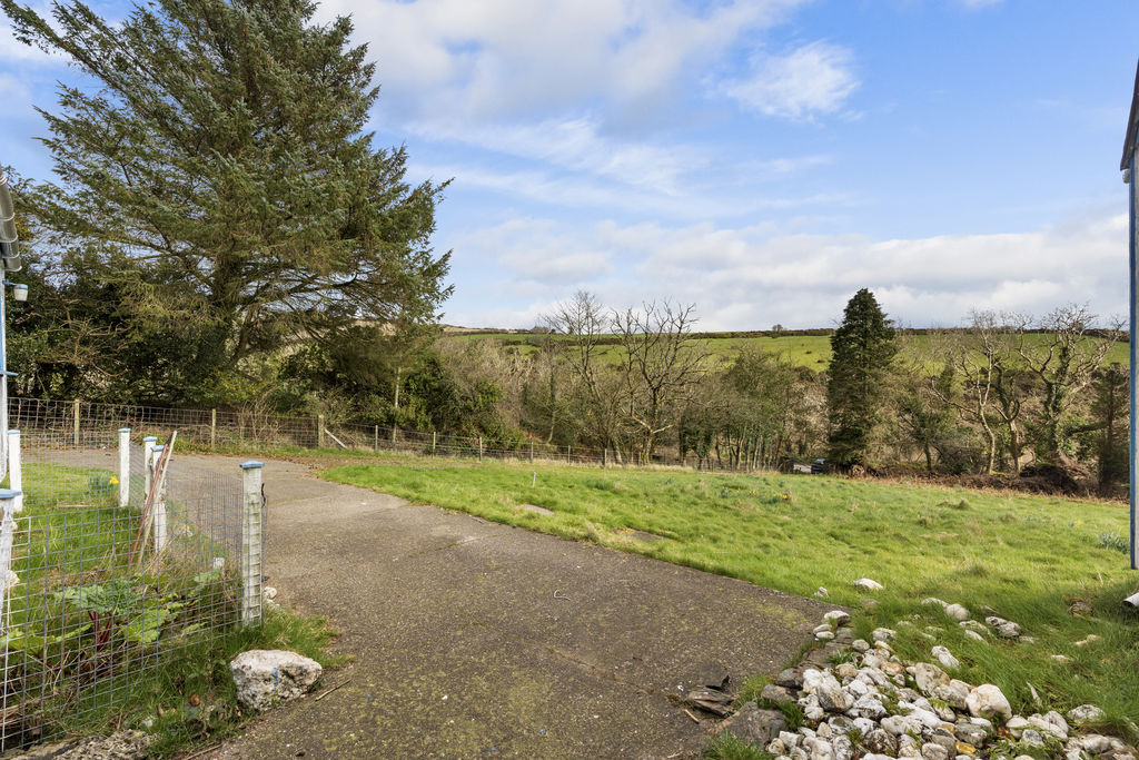 The Bungalow, West Baldwin IM4 5EU, Union Mills. — Photo 4 of 16