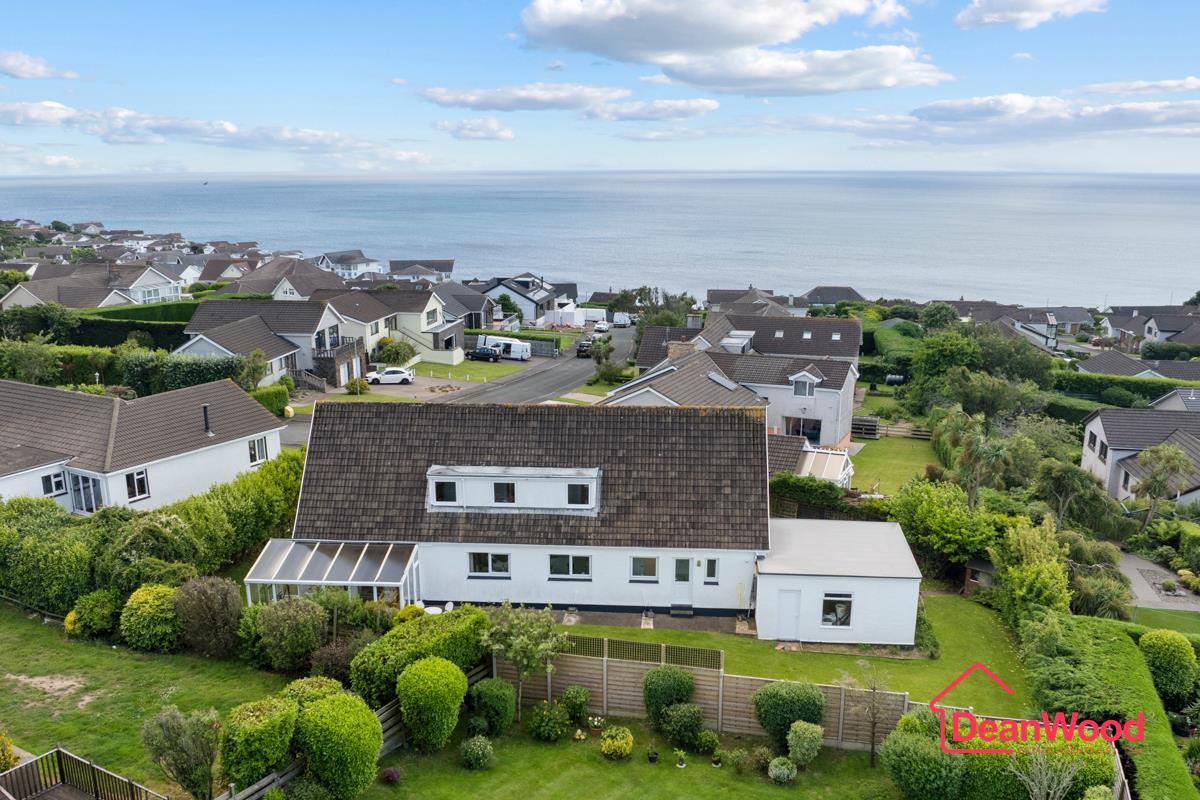 14 Links View, Onchan, Isle of Man. — Photo 3 of 39