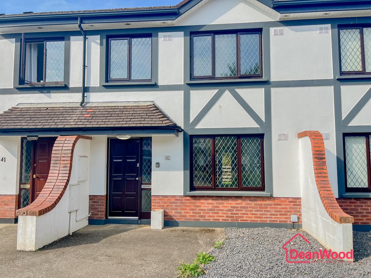 42 Farmhill Meadows, Douglas, Isle of Man. — Photo 2 of 24