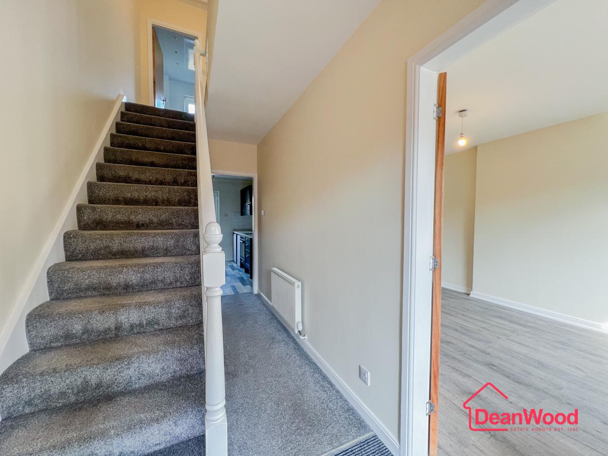 42 Farmhill Meadows, Douglas, Isle of Man. — Photo 4 of 24