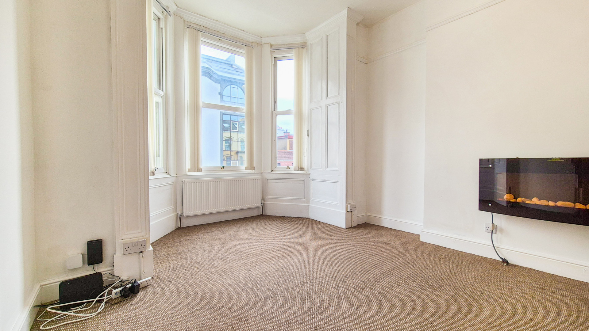 Apt. 3, 39 Peel Road, Douglas, IM1 4LU. — Photo 2 of 8