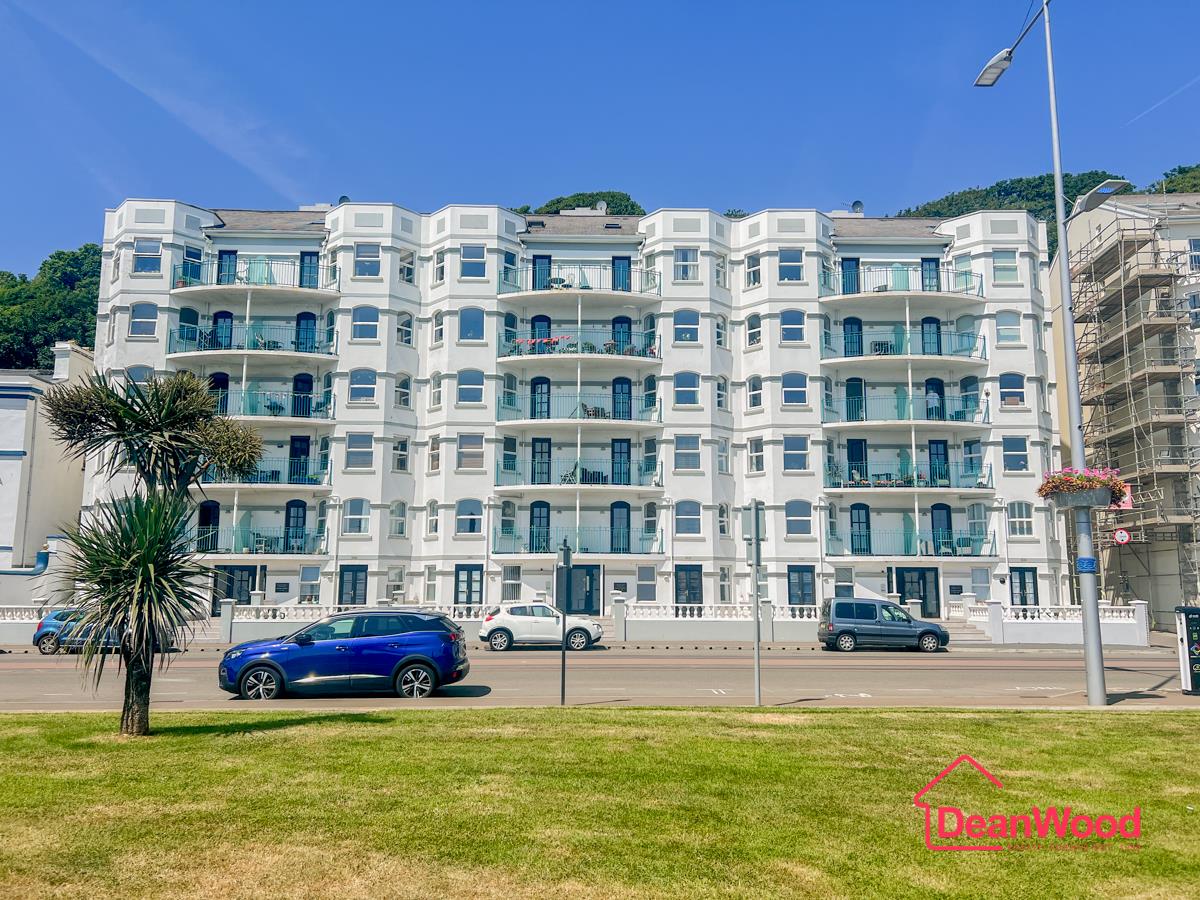 16 Century Court, Queens Promenade, Douglas, Isle of Man. — Photo 1 of 18