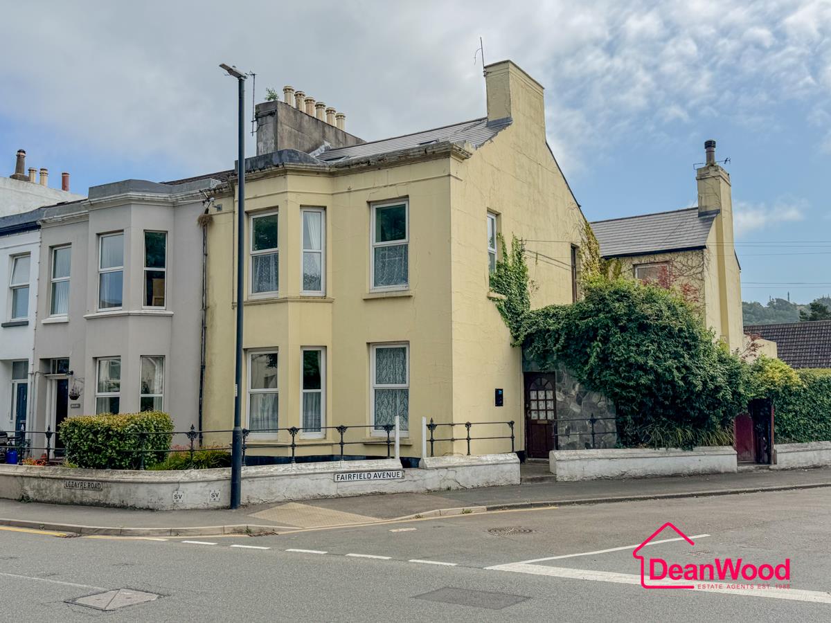 The Willows, Altdale Terrace, Lezayre Road, Ramsey. — Photo 1 of 33