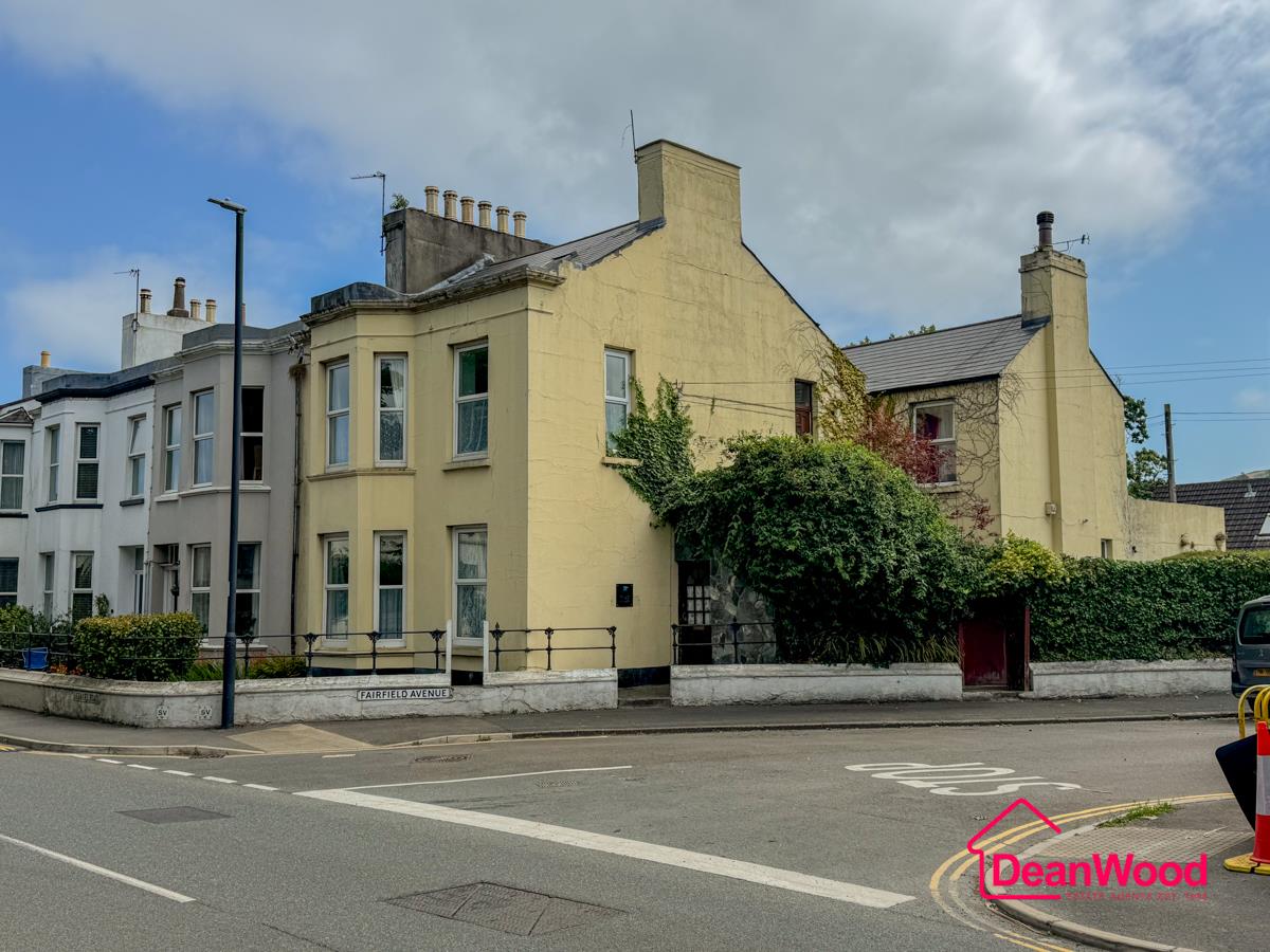 The Willows, Altdale Terrace, Lezayre Road, Ramsey. — Photo 2 of 33