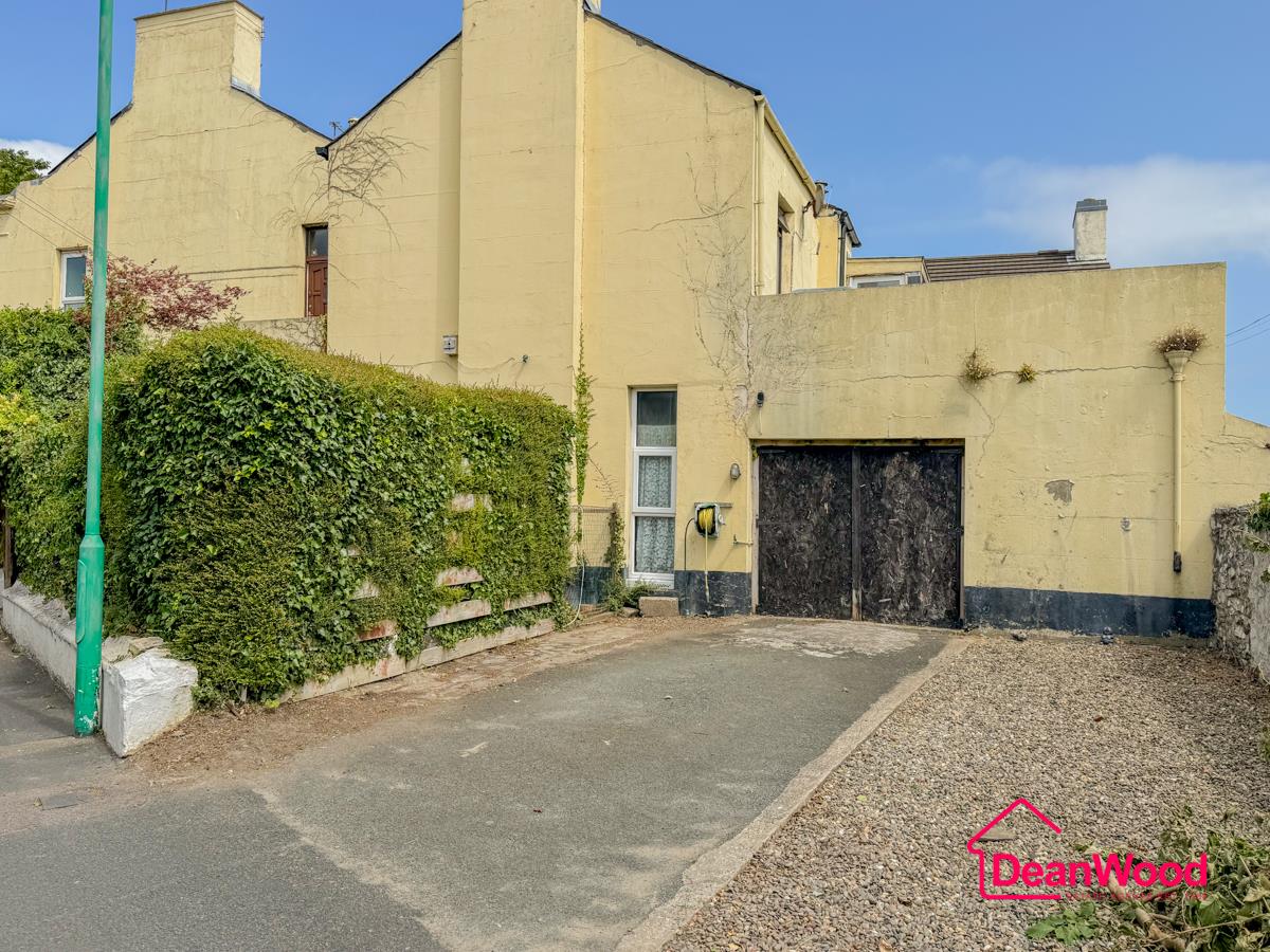 The Willows, Altdale Terrace, Lezayre Road, Ramsey. — Photo 4 of 33