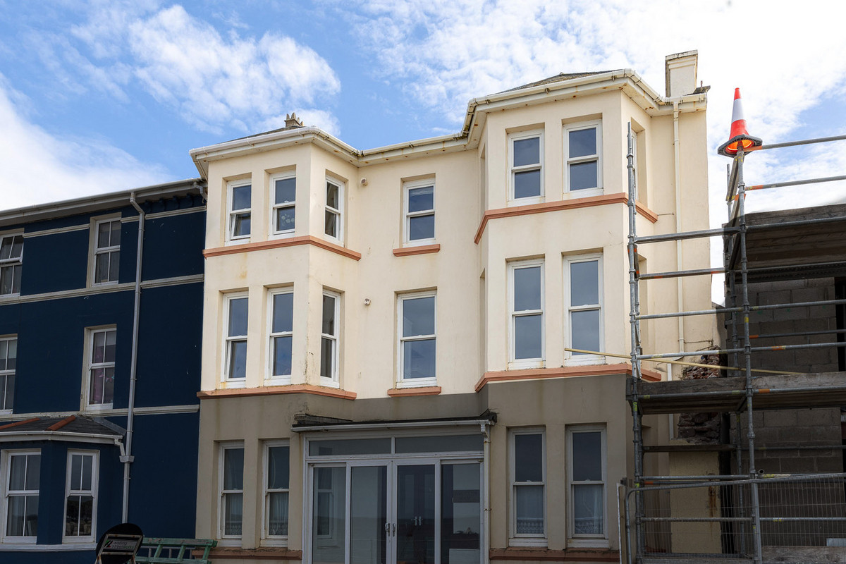Marine Parade, Isle Of Man, IM5 1, Peel. — Photo 2 of 28
