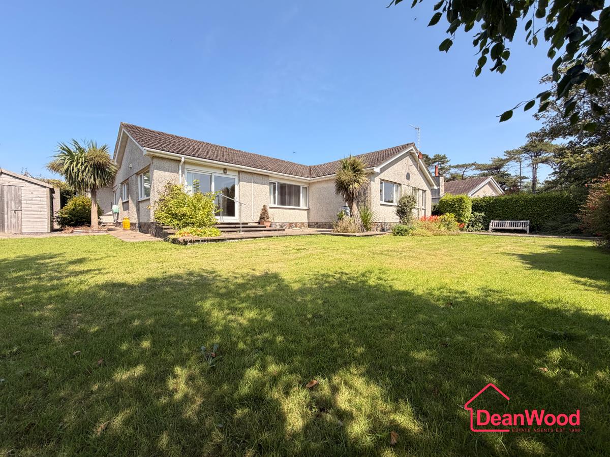 2 Homefield Park, Ballasalla, Isle Of Man. — Photo 2 of 38