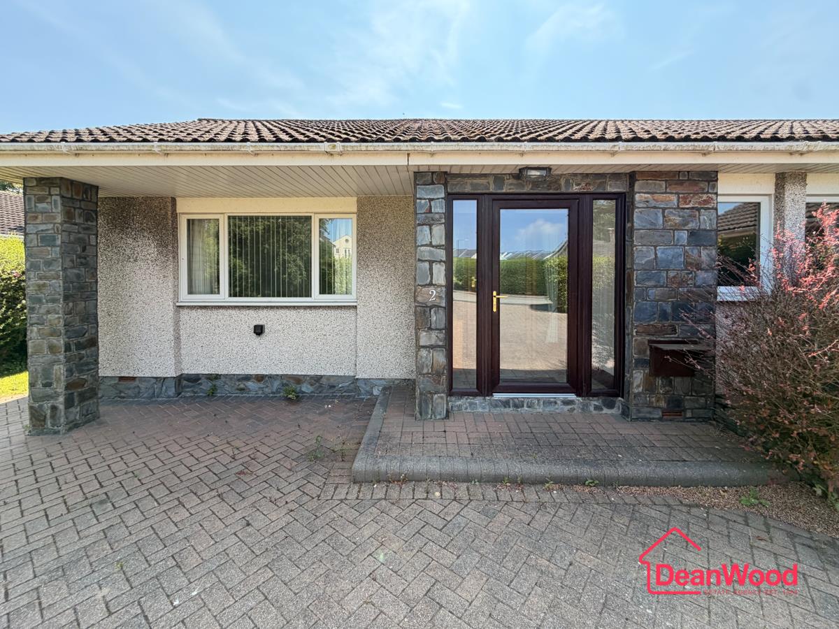2 Homefield Park, Ballasalla, Isle Of Man. — Photo 4 of 38