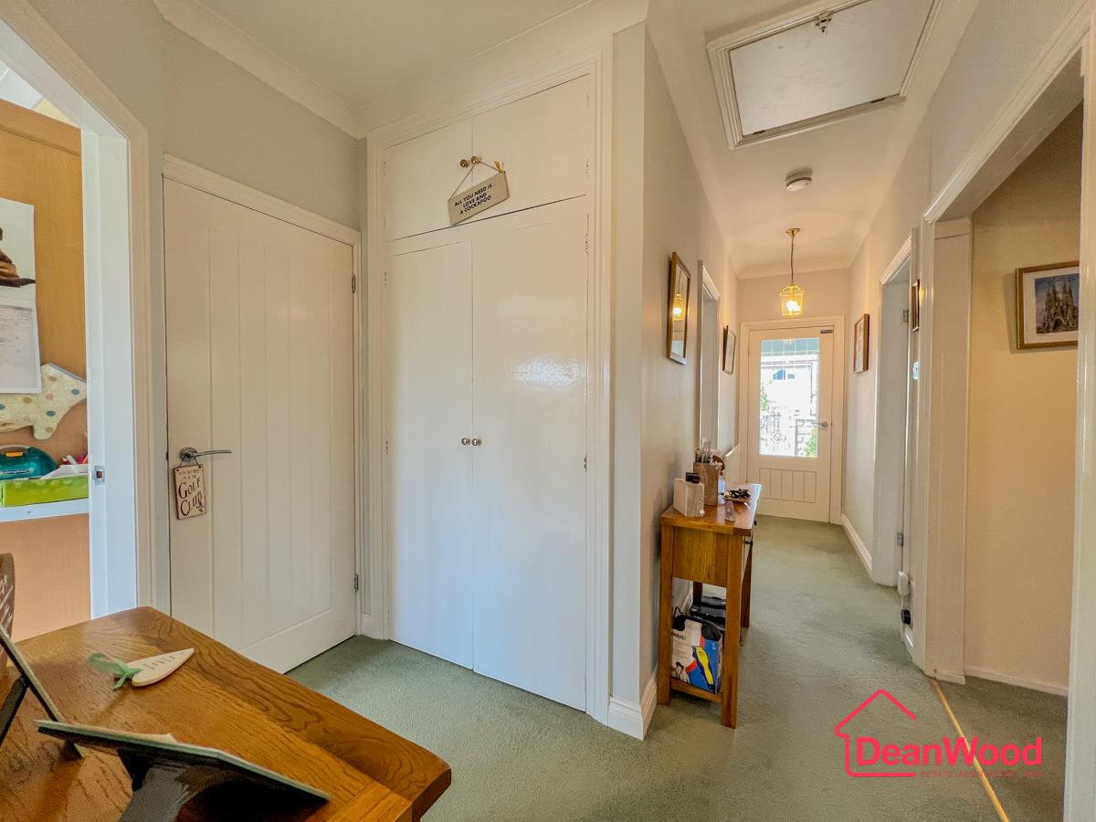 17 Groudle Road, Onchan, Isle Of Man. — Photo 4 of 27