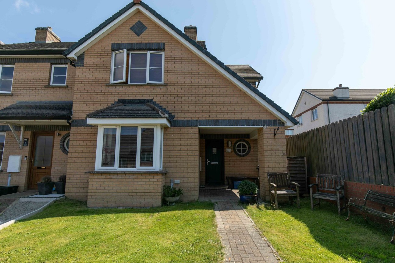 2, Samuel Webb Crescent, Douglas, IM2 6PP. — Photo 1 of 17