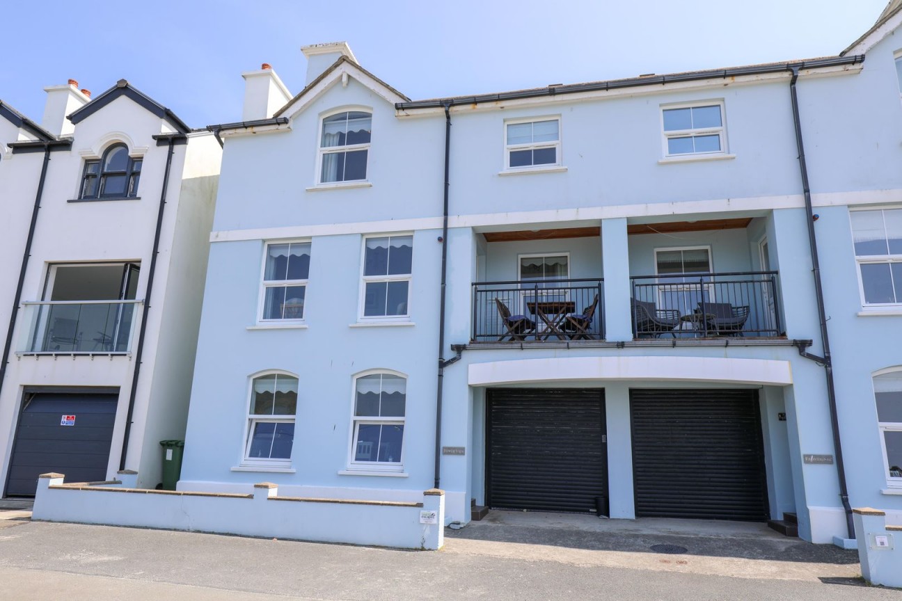 Tower View, Shore Road, Port Erin, IM9 6HH. — Photo 1 of 18