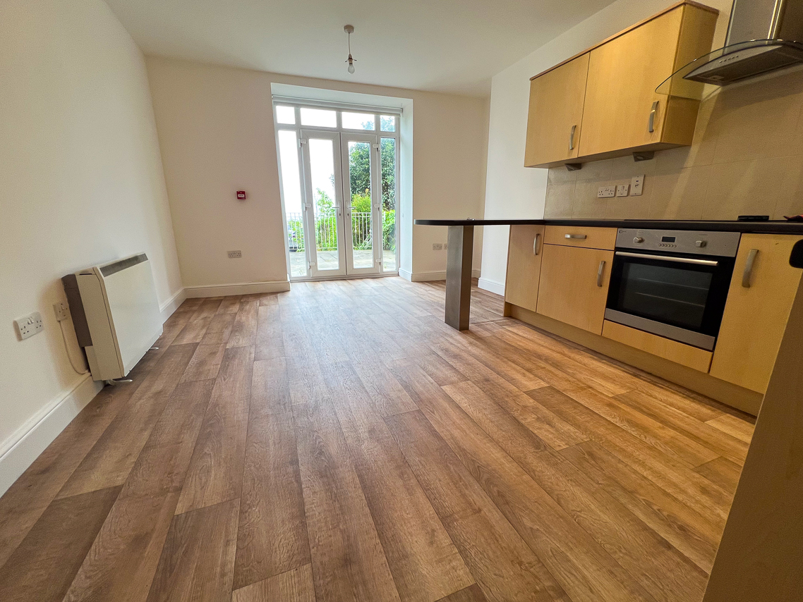 Flat 1, 9 Mona Terrace, Douglas. — Photo 3 of 9