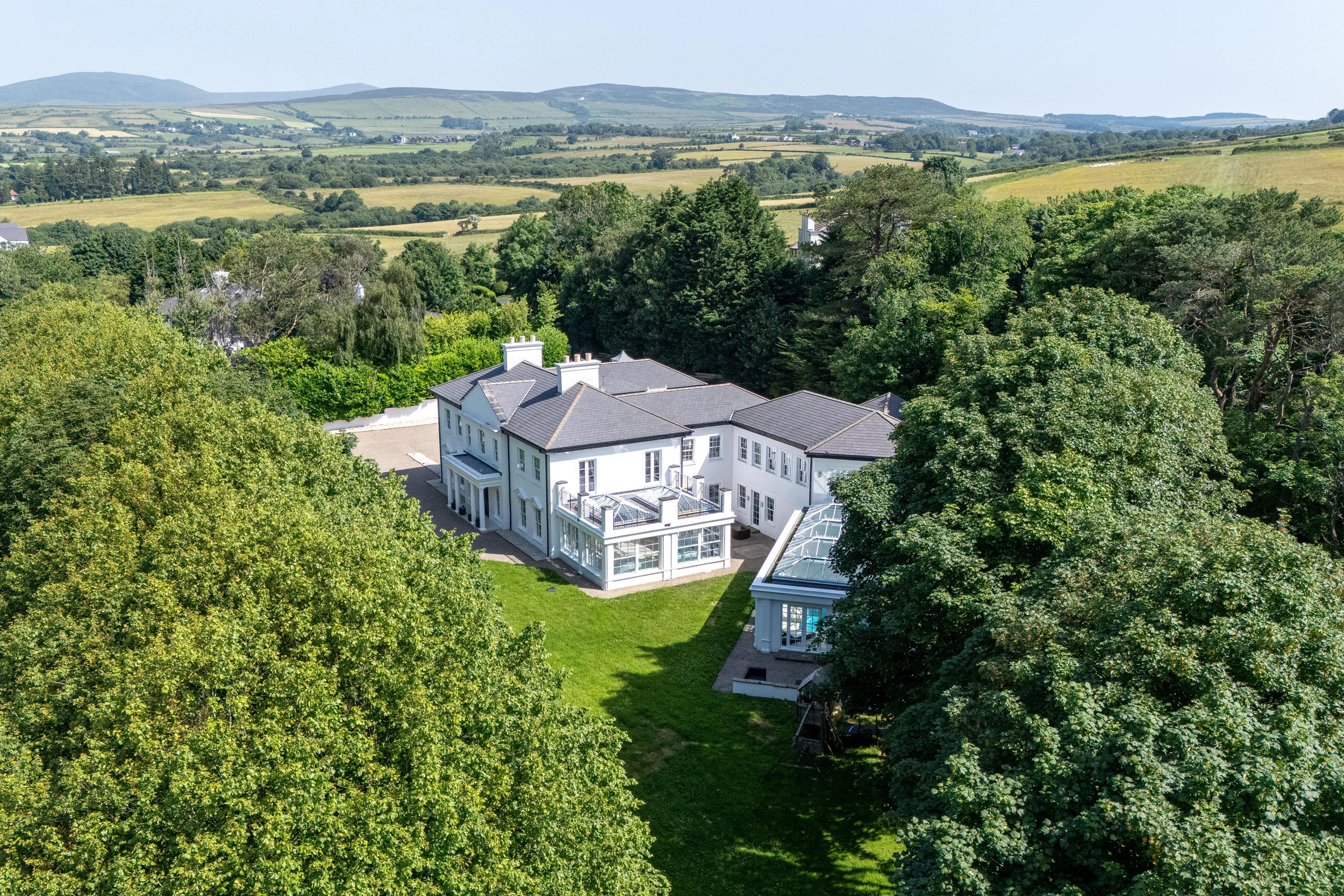 Modena House, Ballanard Road, Douglas. — Photo 4 of 5