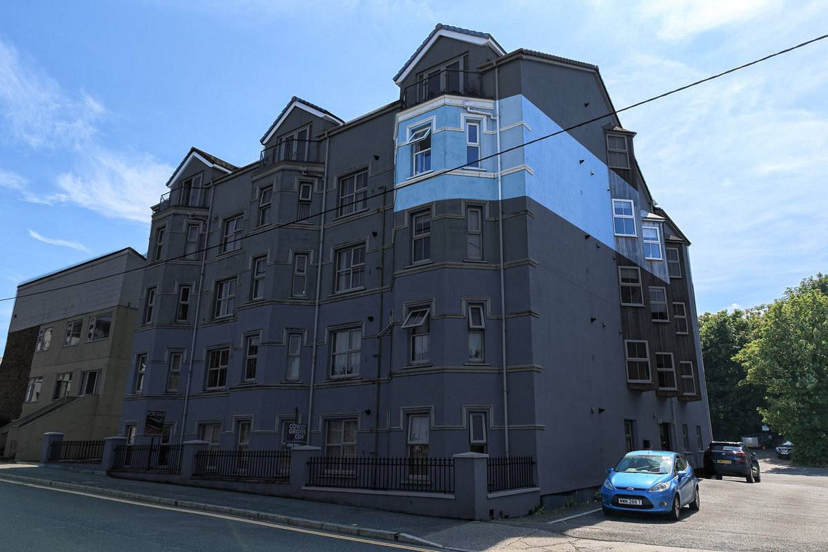 Waterloo Road, Isle Of Man, IM8 1, Ramsey. — Photo 2 of 28