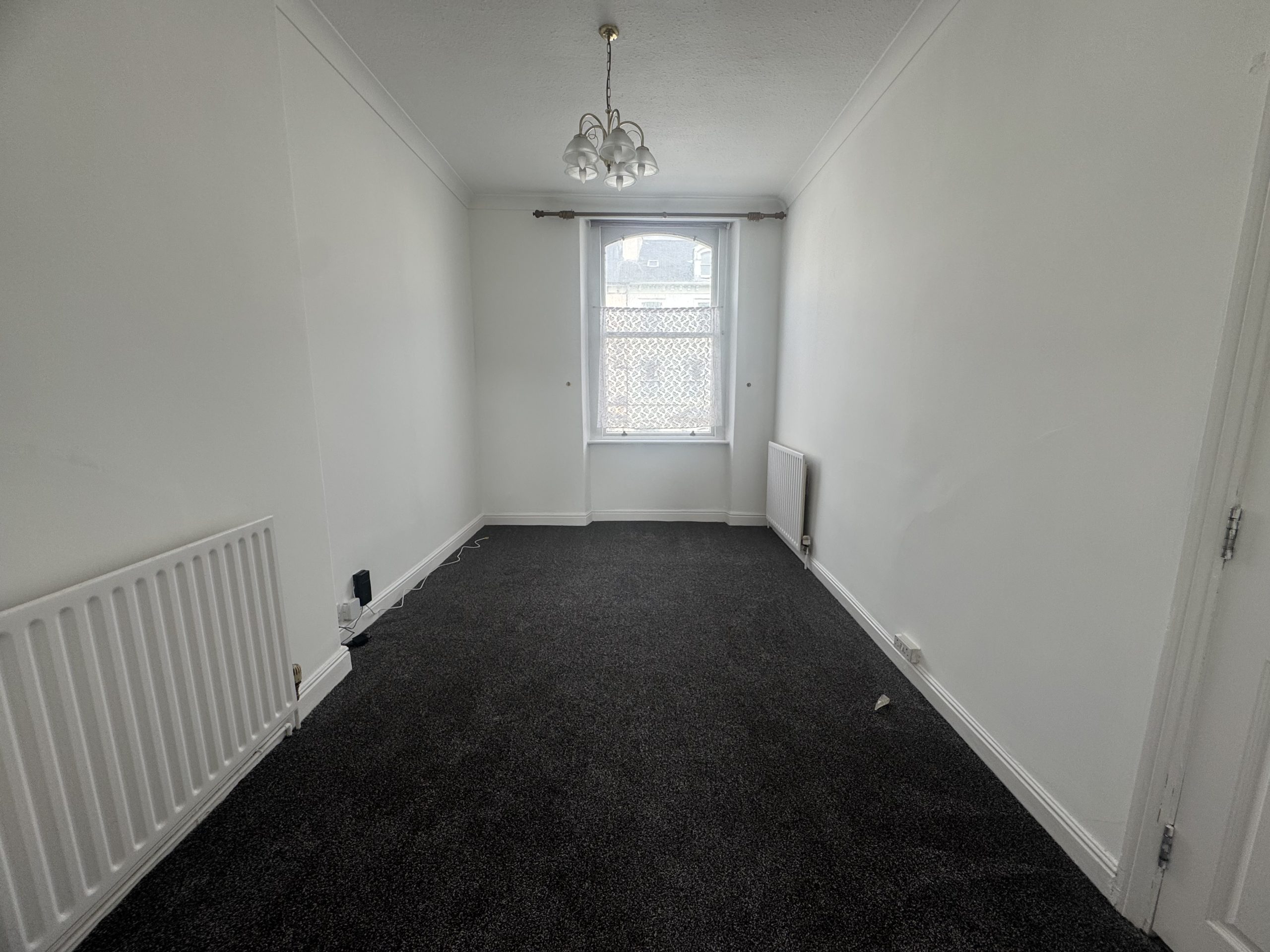 Flat 4, 25 Demesne Road, Douglas, Isle of Man, IM1 3DZ. — Photo 5 of 10