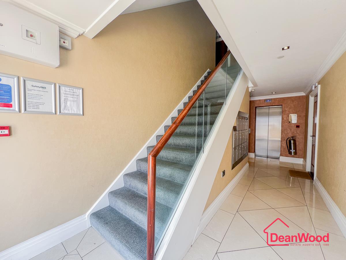 32 Kensington Place, Onchan, Isle Of Man. — Photo 4 of 26