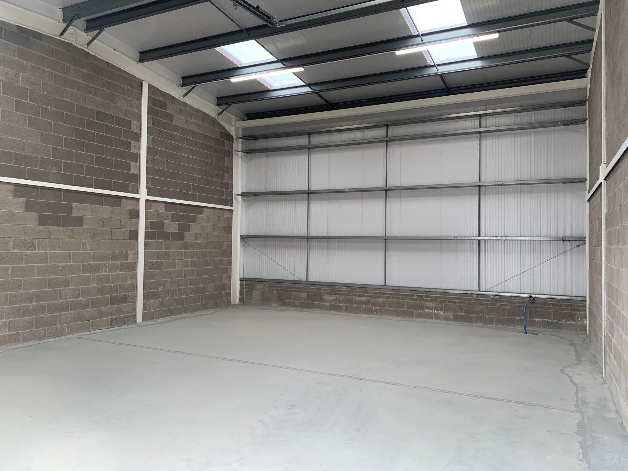 Unit 25 Middle Park, Braddan. — Photo 5 of 8