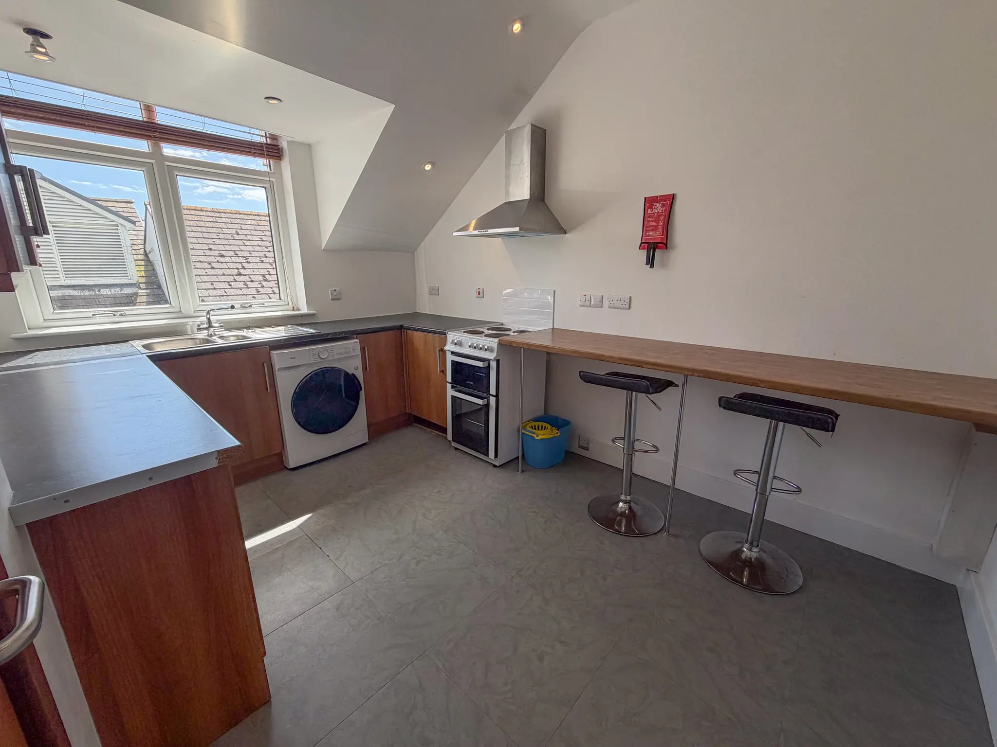 Apartment 27B , The Courtyard, Castletown. — Photo 2 of 6