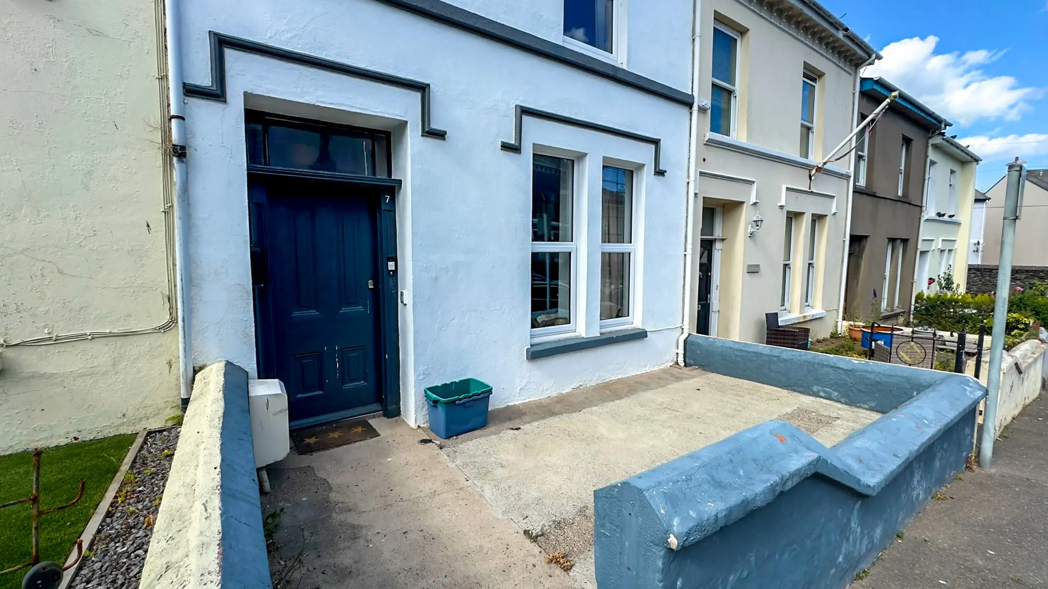 7 Grafton Street, Douglas. — Photo 2 of 11