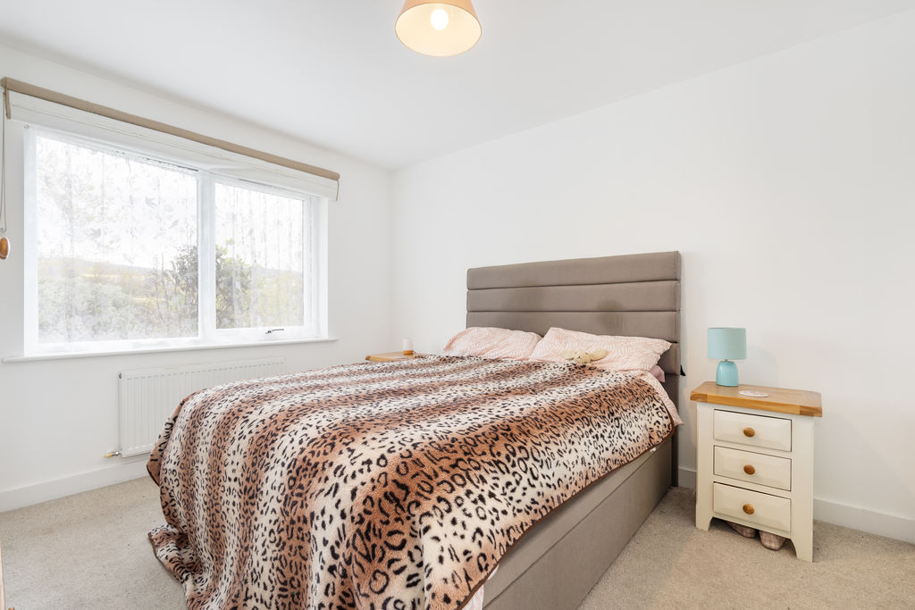 41 Cronk Cullyn, Colby IM9 4PS. — Photo 4 of 13