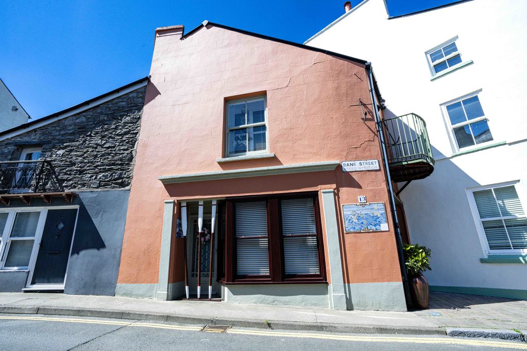 The Boat House, 13 Bank Street, Castletown IM9 1AT. — Photo 1 of 27