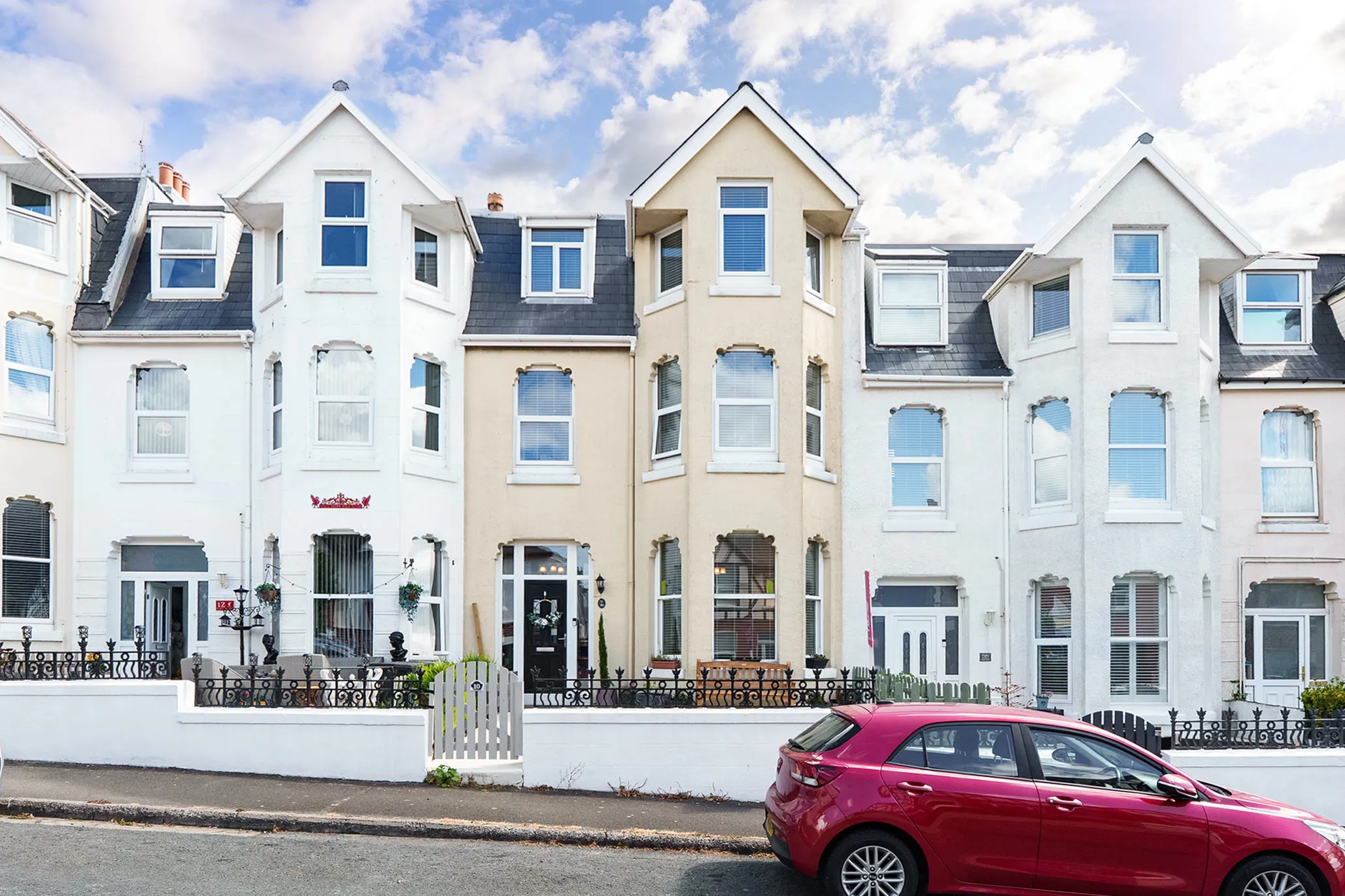 10 Belgravia Road, Onchan. - Photo 1 of 5