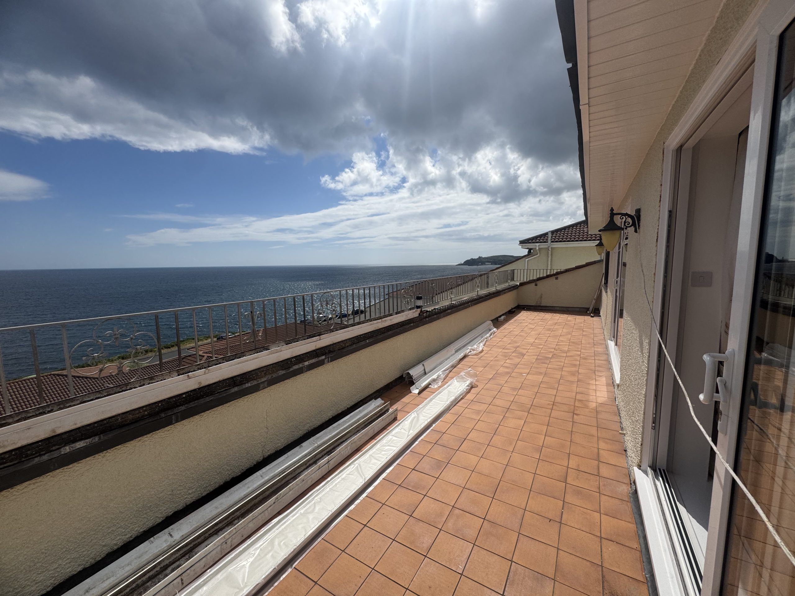King Edward Bay, Onchan, Isle of Man, IM3 2JF. - Photo 3 of 15