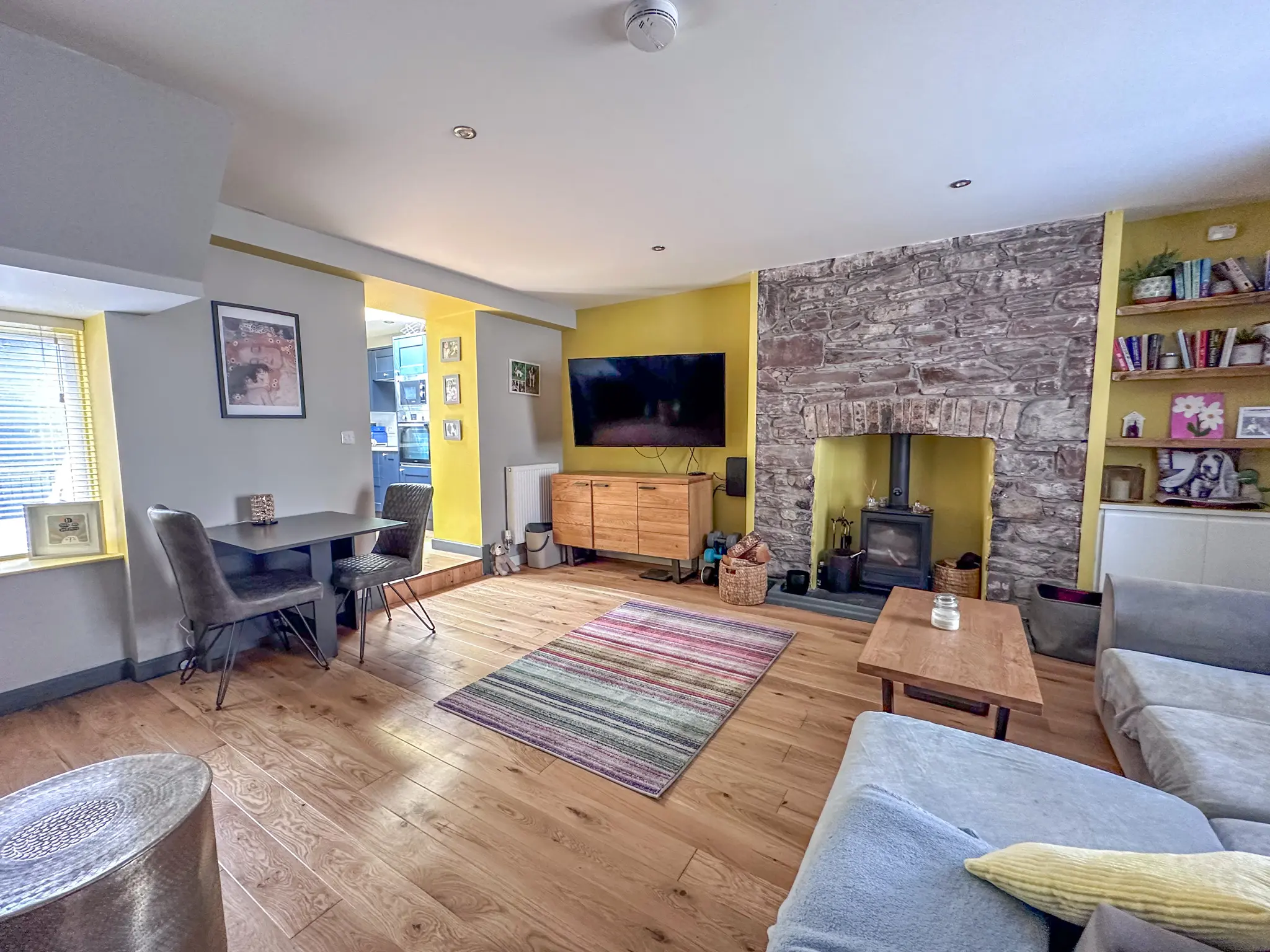 7 Stanley Road, Peel. - Photo 3 of 28