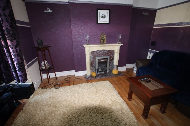 Cronk Ny Chree, Cronk Road, Port St Mary IM9 5AT. — Photo 4 of 28