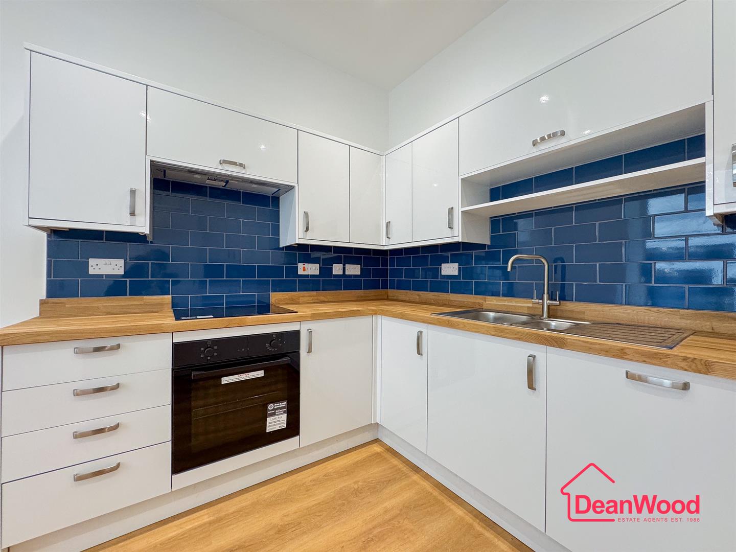 1 Myrtle Street, Douglas. - Photo 5 of 24