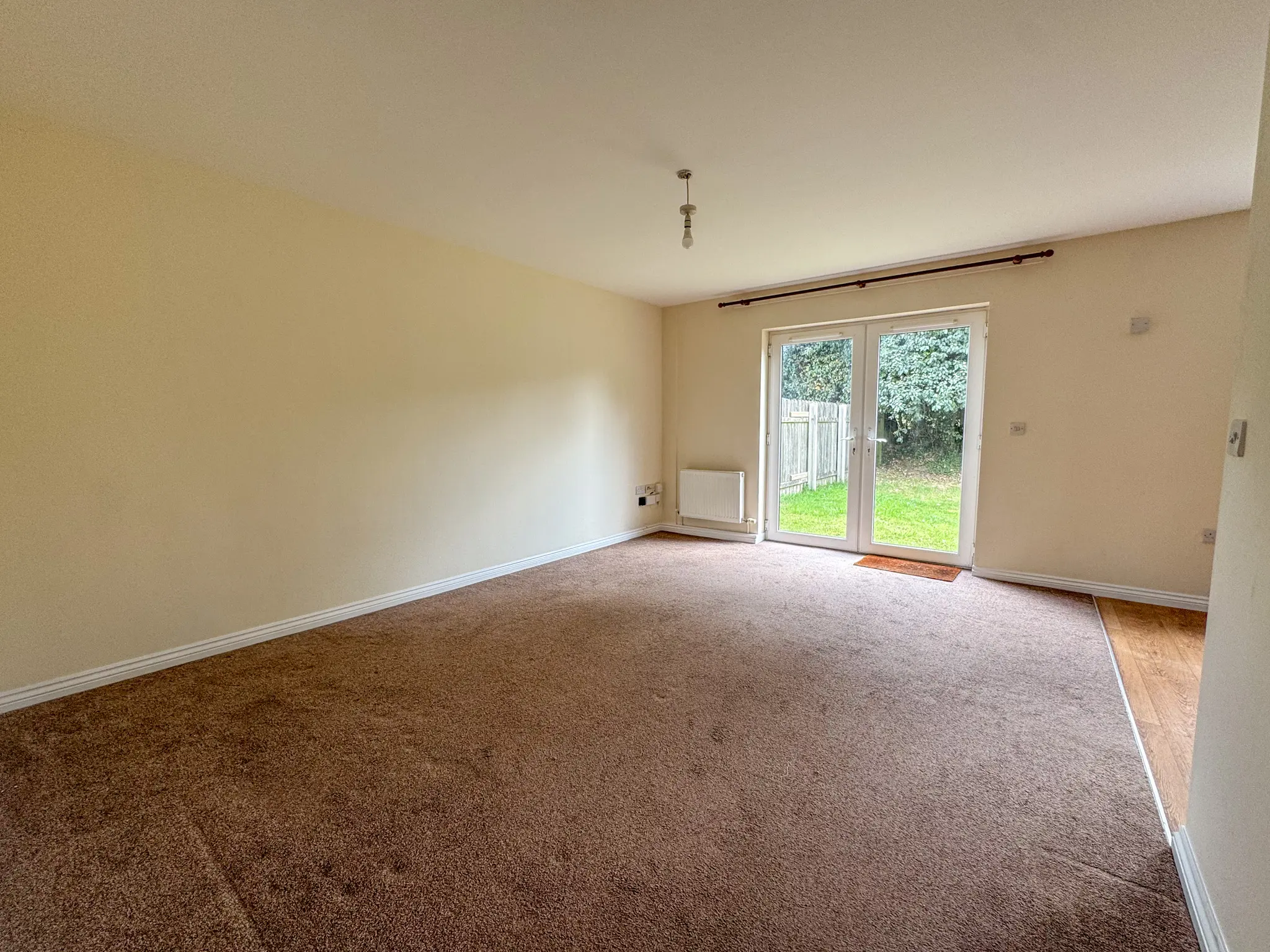 17 Campion Crescent, Peel. - Photo 4 of 12