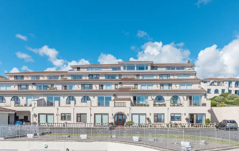 27 King Edward Bay, Onchan. - Photo 1 of 19
