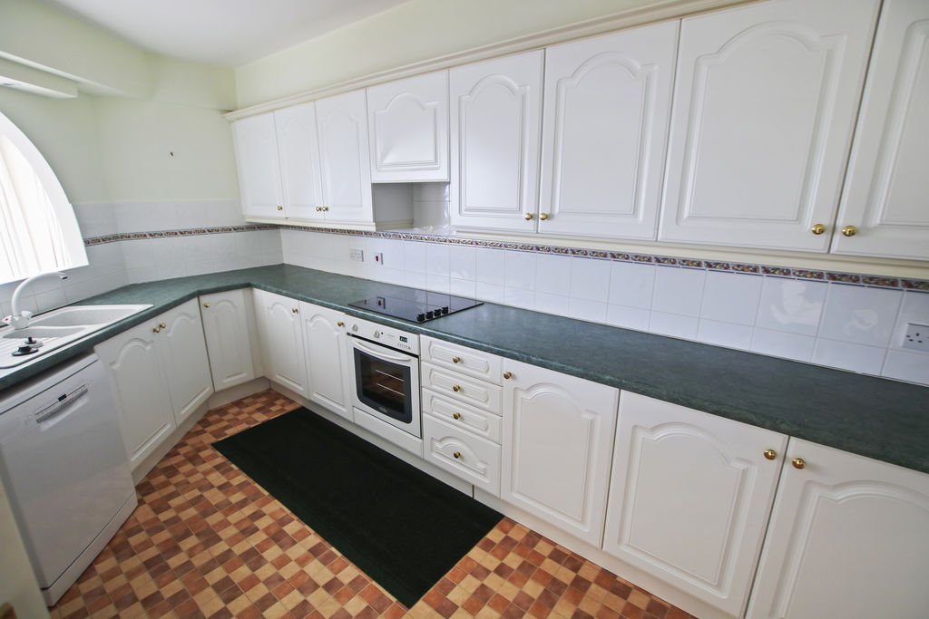 3D Princess Towers, The Promenade, Port Erin IM9 6LH. — Photo 4 of 25