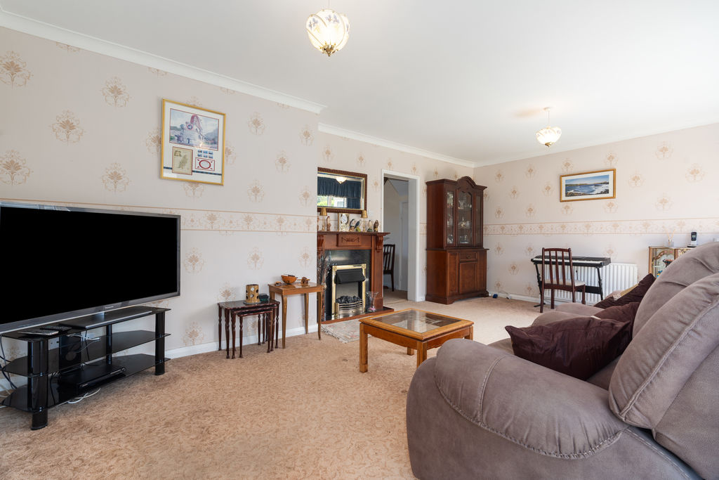1 Athol Court, Port Erin IM9 6EJ. — Photo 4 of 22