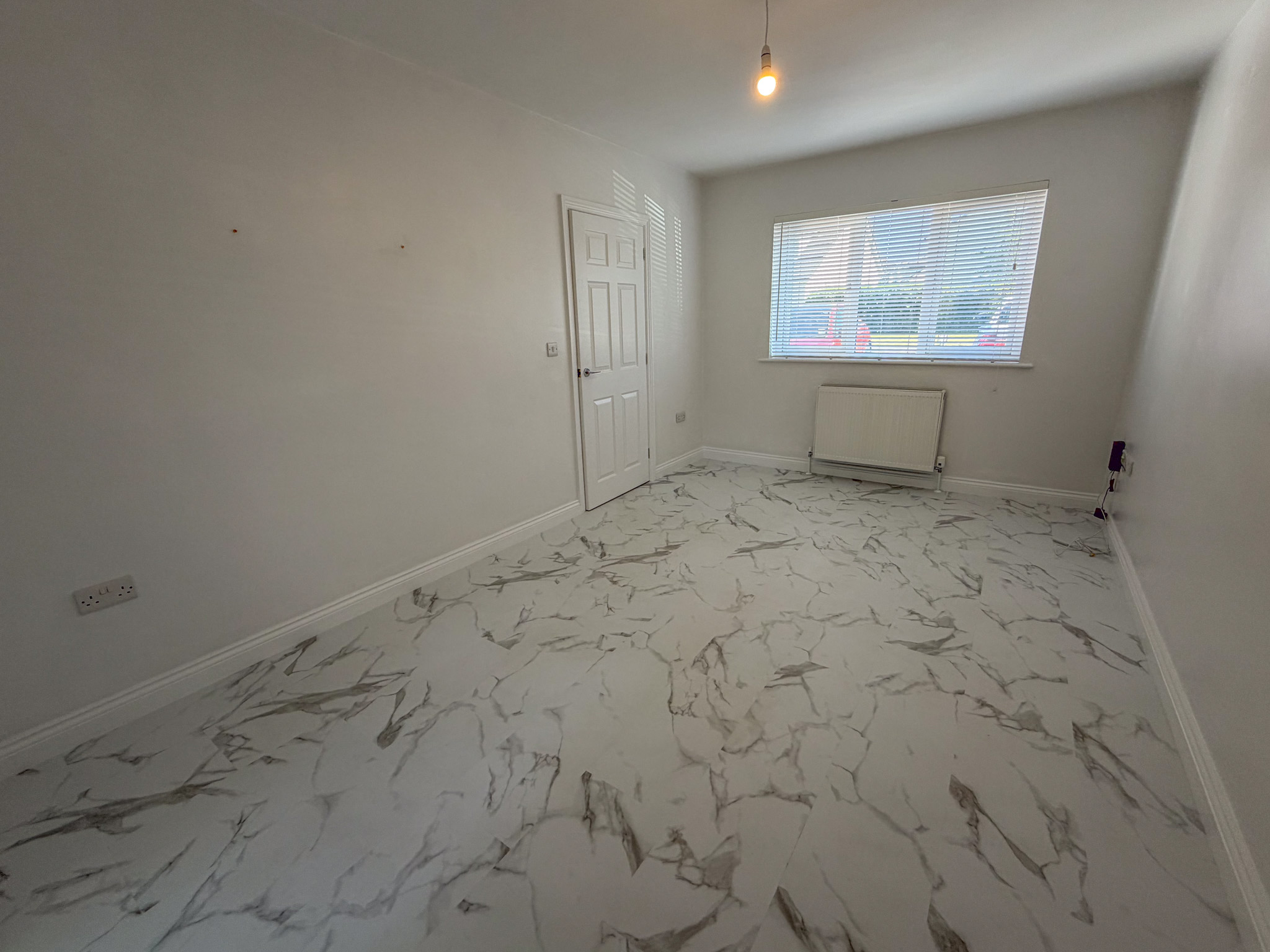 17 Royal Park, Ramsey. - Photo 3 of 18