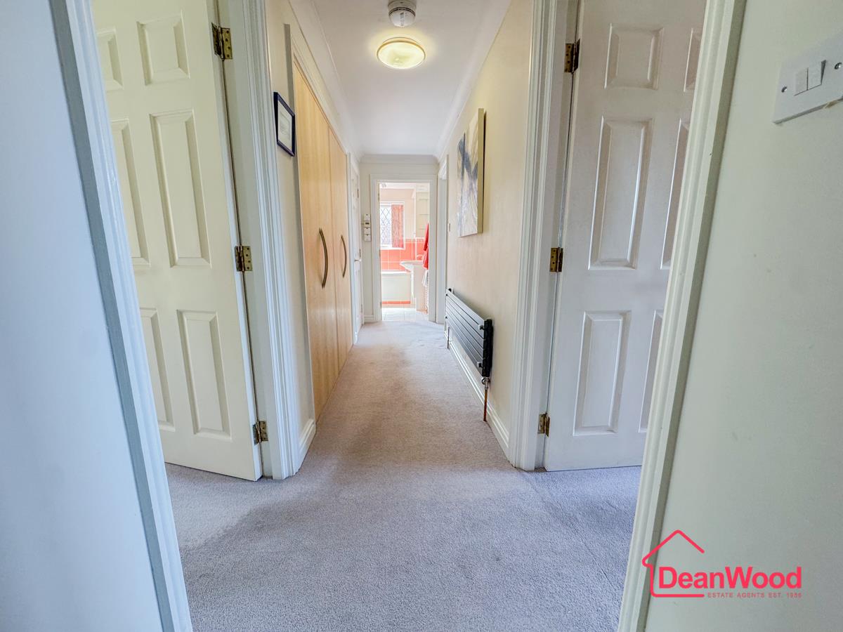 1, Chester Mews, The Paddocks, Ballasalla. - Photo 3 of 23