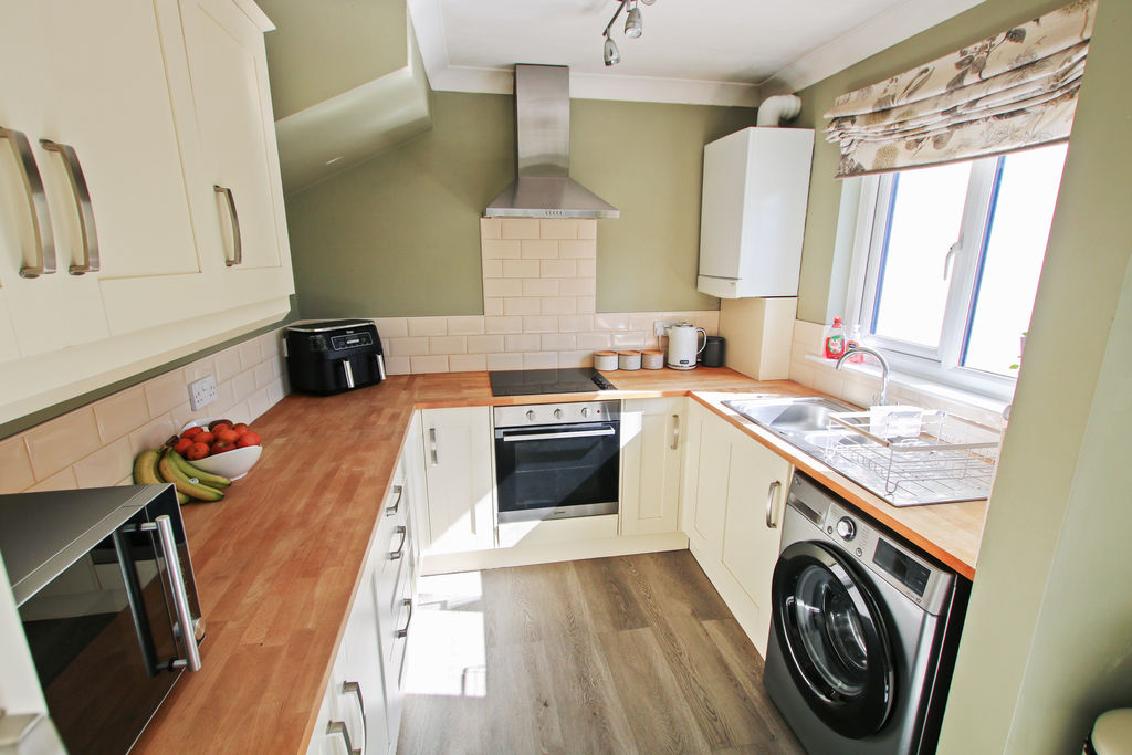 50 Magher Chirrym, Ponyfields, Port Erin IM9 6DB. — Photo 4 of 28