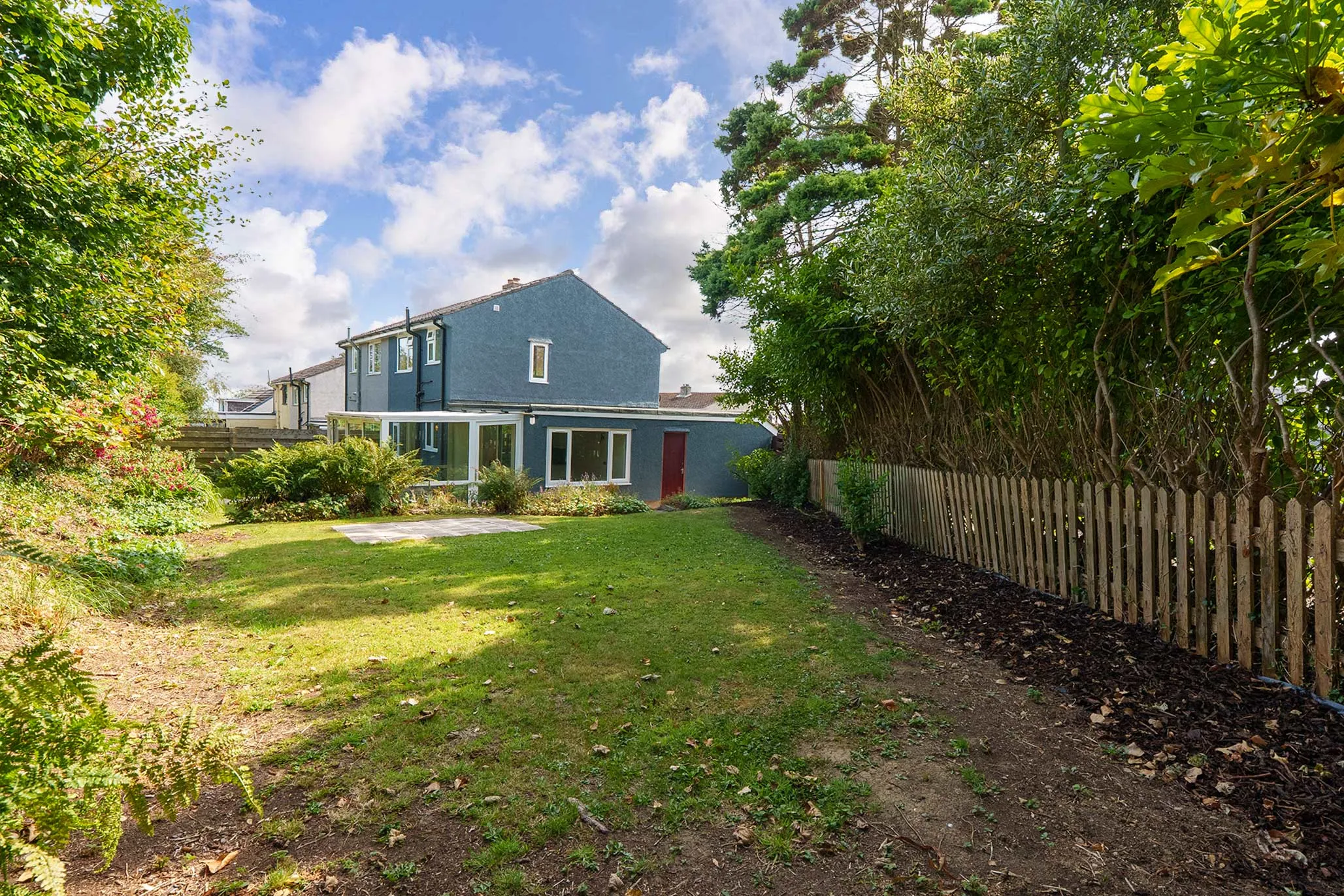 8 Birchleigh Close, Onchan. - Photo 2 of 5